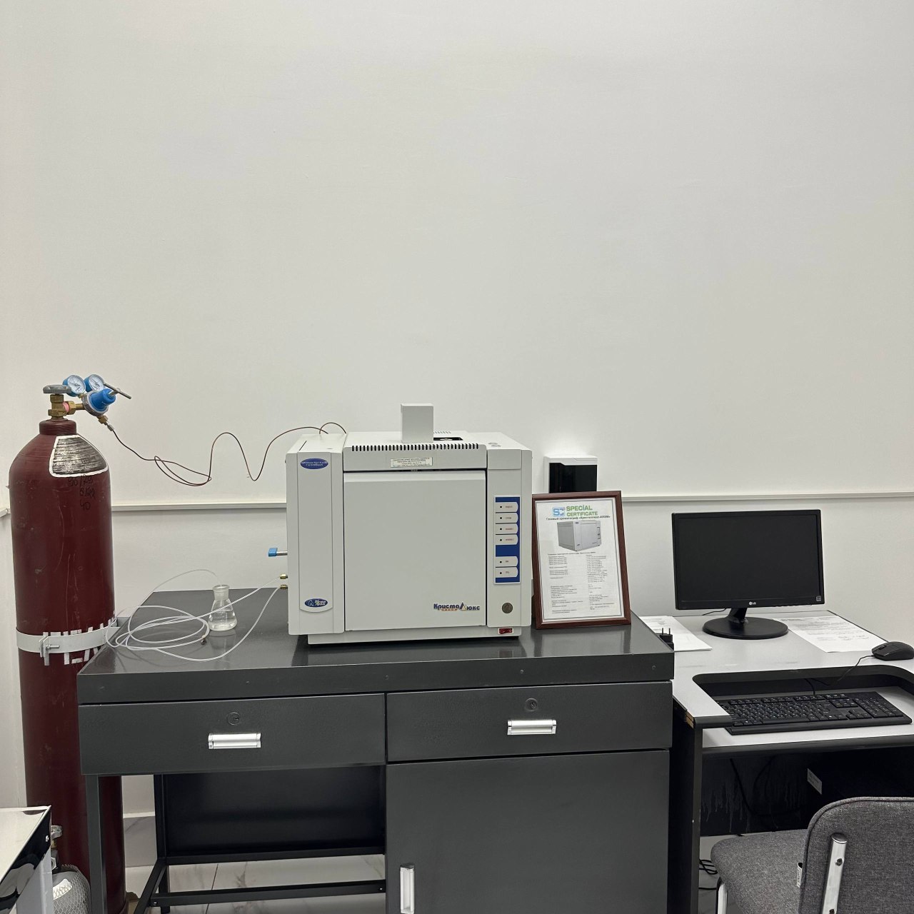 Xromatografiya tahlilxonasi